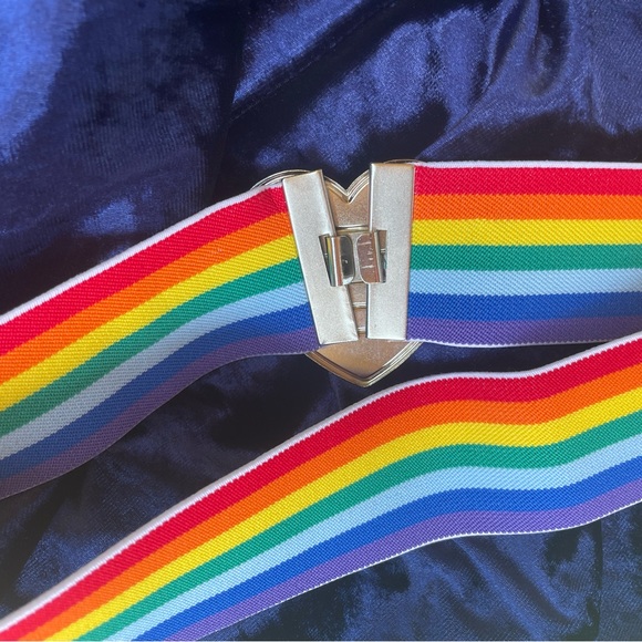 Vintage Style Rainbow Stretch Belt 🌈 - Picture 2 of 3